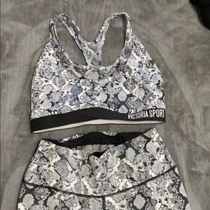 VICTORIA SECRET SPORT WORK OUT SET